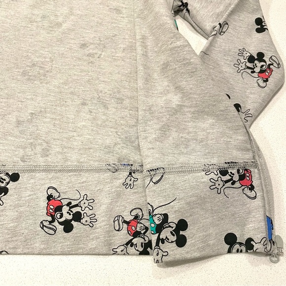 Disney Parks Mickey Mouse Full Zip Hooded Sweatshirt! New without tags. - Picture 4 of 6